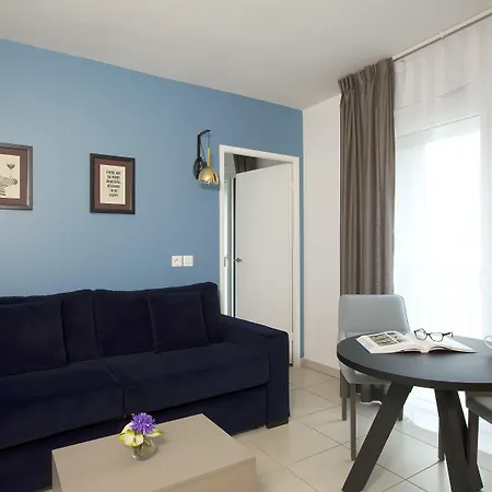 Apartahotel Residhome Burdeos