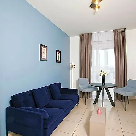 Residhome מלון דירות 3*